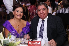  Graciela de Guerra y Manuel Guerra .