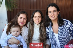  Carmelita Berrueta, Bibi Perea y Sandra Villasuso.