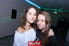  Valentina y Camila.