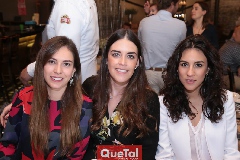  Andrea Naya, Daniela Pérez e Irasema Abud.