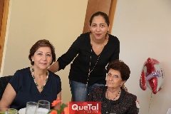  Lorena Aldrete, Lupita Estrada y María Del Carmen Soneto.