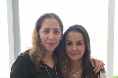  Lorena Aldrete y Adriana Revuelta.