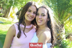  Fantine Abud y Hened Flores .