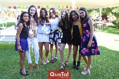  Mejores amigas .