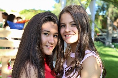 Montse Faz y Fantine Abud .