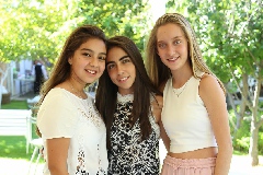  Jimena, Anyul y Carolina  .