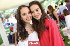  Hened Flores y Sofi González.