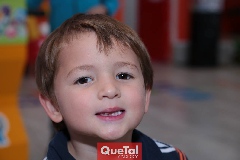  Tomás.