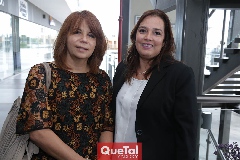  Laura Autrique y Yolanda Márquez.
