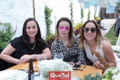  Pili Anaya, Gabriela Revuelta y Elba Nagore.