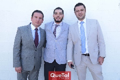  Compadres.