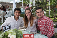  Daniel, Majo y Gabriel.