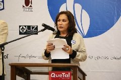  Lourdes Gómez.