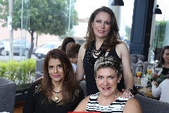 Claudia Camacho, Fabiola Nieto y margarita Padilla.