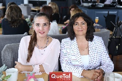 Selene Gaviño y Aurora García.