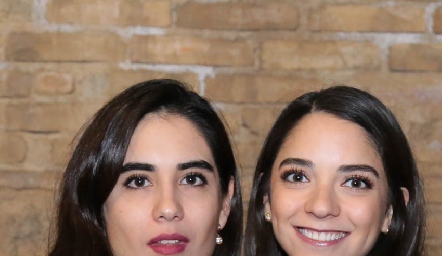 Mariana Rodríguez y Sofía Álvarez.