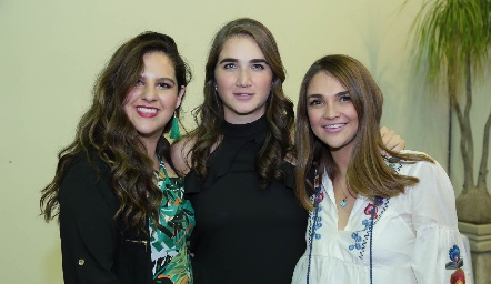  Sofía Cárdenas, Paola Musa y Sabrina Dávalos.