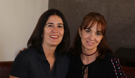  Sandra Galván y Pituca Espinosa.