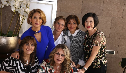 Isabel Carrillo, Lorena Robles, Clara Duarte, Carmenchu Motilla, Sabrina Gaviño y Carla Serna.