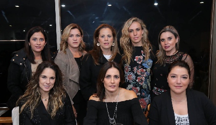  Vero Conde, Maricarmen Pizzuto, Paty Fernández, Mónica Torres, Carla Saucedo, Marijó Pedrero, Claudia Artolózaga y Adriana Calderón.