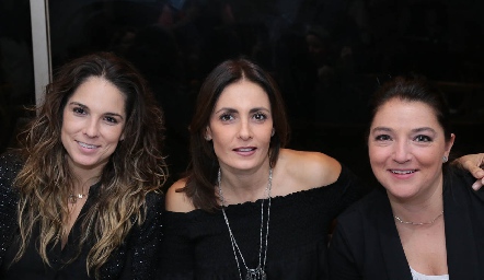  María José Pedrero, Claudia Artolózaga y Adriana Calderón.