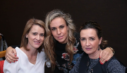  Marisa Valle, Mónica Torres y Lucía Martínez.