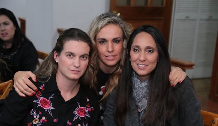  Hanny Abud, Mónica Torres y Tatina Torres.