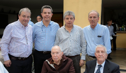  Federico, Jesús, Virgilio y José Ramón Garza con su papá Virgilio Garza y Garza y Manuel Gómez Madrazo.