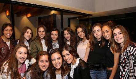  Ana T. Fonte, Caro Navarro, Fer García, Fer Garza, Ale Michel, Natalia Rentería,  Marijó Flores, Marijó Benavente, Montse Humara, Ana Pau Garfias, Paola de la Torre, Marthita Ricavar e Isa Flores .