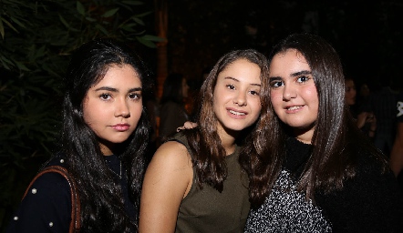  Ana Paula Lafuente, Alexia Revuelta y Martita Payan .