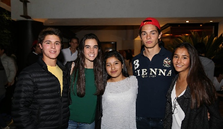  Rodrigo Espada, Mariana Cueto, Andrea Montante, José Manuel Gameros y Ali Villanueva .