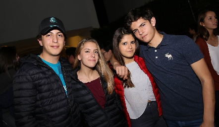  Alex Anaya, Emilia García, Vale Ramos y Alex Urías.