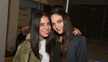  Selene Rosales y María Urías .