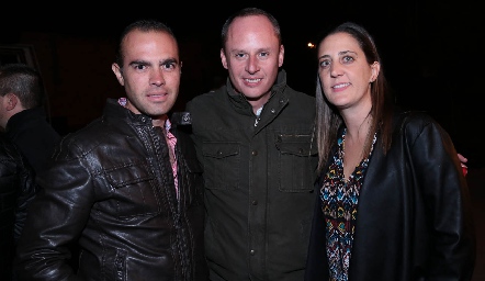  Alejandro García, Juan Pablo Alba y Kristinne Kaiser.