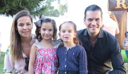  Marcela Torres, Alexia, Hanny y Sergio Zapata.