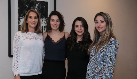  Adriana Alberú, Adriana, Claudia y María Fernanda Ramírez.
