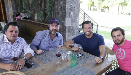  Fernando de los Santos, Daniel de la Maza, Carlos y Marcelo de los Santos.