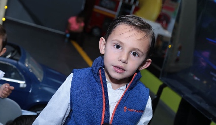  Andrés.