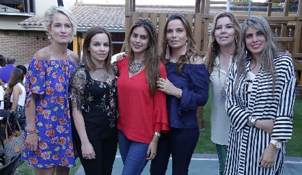  Güera Valle, Arlette Robles, Bárbara Berrones, Fernanda Lozano, Gabriela Lozano y Mariana Berrones.