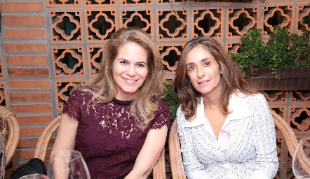  Marisa Romero y Mónica Gaviño.