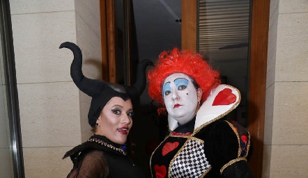  Yolanda Tapia y Tania Morales.