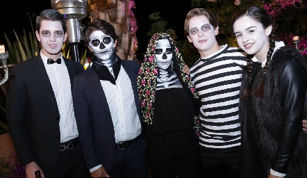  Los primos Adams.