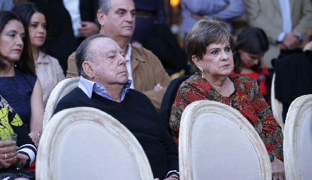  Jacobo y Yolanda Payán.