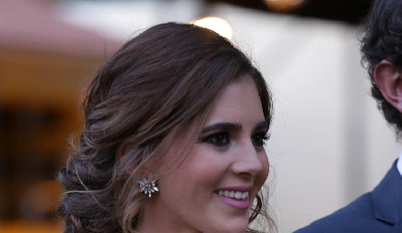  Pili lució muy bella.