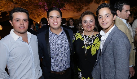  Familia Aguillón.