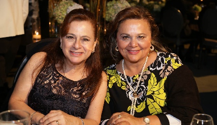  Irma Guzmán y Tita Aguillón.