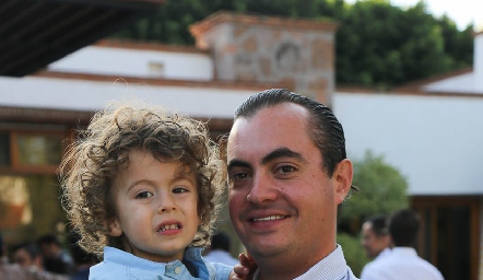  Mauricio y Christian Almazán.