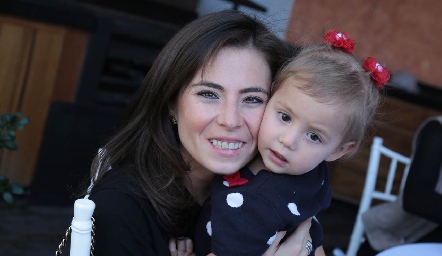  Claudia Oliva y Roberta.