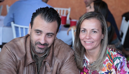  Íñigo Fuente y Verónica Williams.
