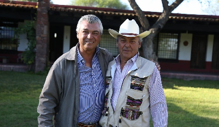  Gerardo y Manuel Labastida.